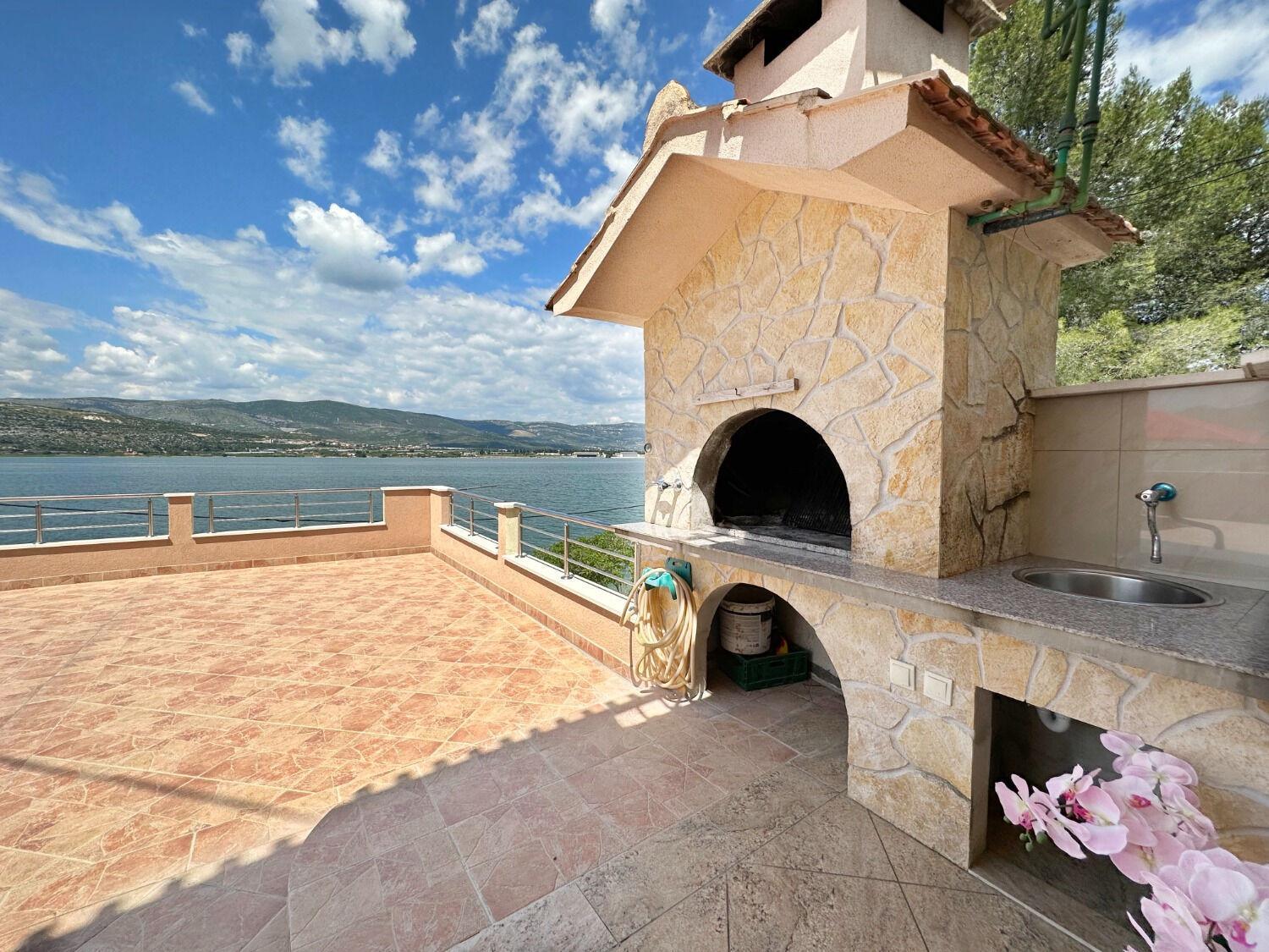 Apartments Vini Trogir Exterior photo